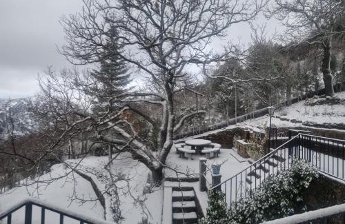 Guejar Sierra Chalet De Esquí | Estrella de nieve