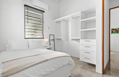 Santurce Casa | Estrella Urban Oasis Private Rooftop Pool and Patio