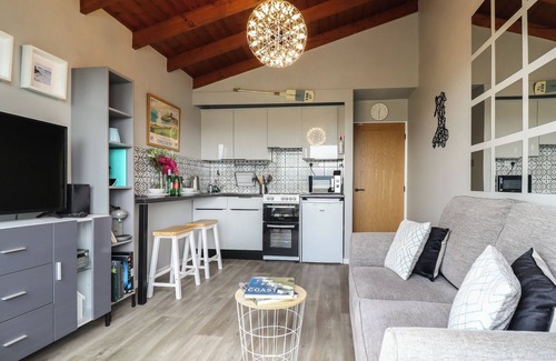 Borth-y-Gest Cabaña | Estuary Escape