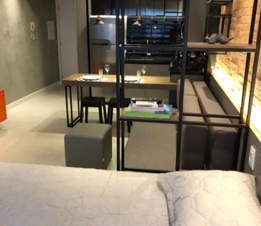 Alto da Rua Quinze Apartamento | Estudio completo no coração do Batel