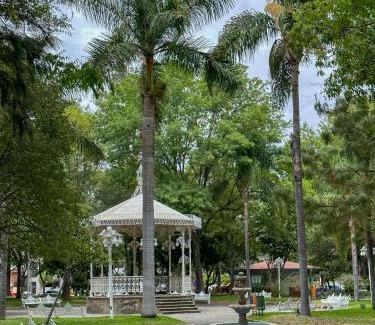 Chapalita Apartamento | Estudio de dos camas Céntrico en Chapalita 13