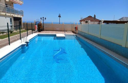 Carihuela Apartamento | Estudio en primera línea de playa