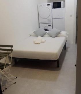 Palma-Palmilla Apartamento | Estudio encantador cerca del carrefour rosaleda 1