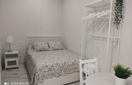 Aluche Apartamento | Estudio Maqueda WIFI fácil acceso centro de Madrid