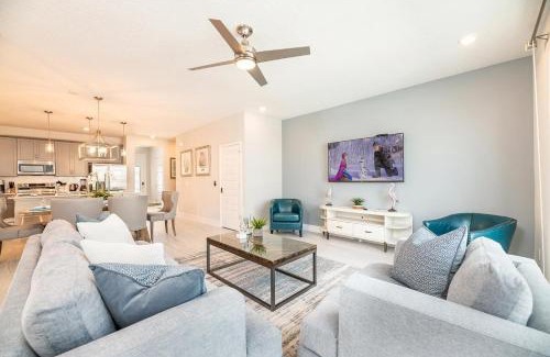 Bay Lake Casa | ET013 - Coastal Townhouse with Themed Bedroom at Reunion