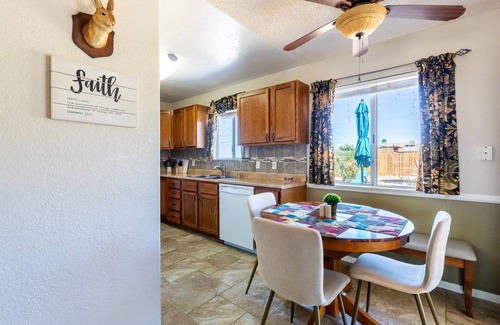 Indian Cove Casa | Eternity's Edge -Hike/Stargaze, Peaceful, Polished
