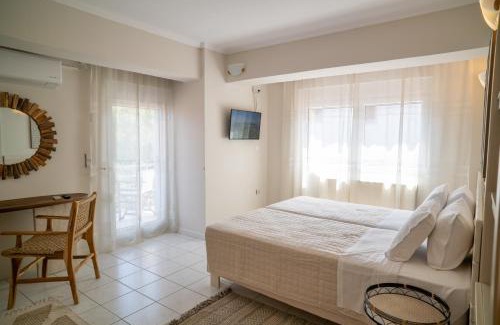 Agios Konstantinos Villa | Etesians Seaside House