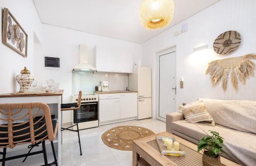 Kardamena Apartamento | Ethereal Aura Apartment - 1 Min to the Beach
