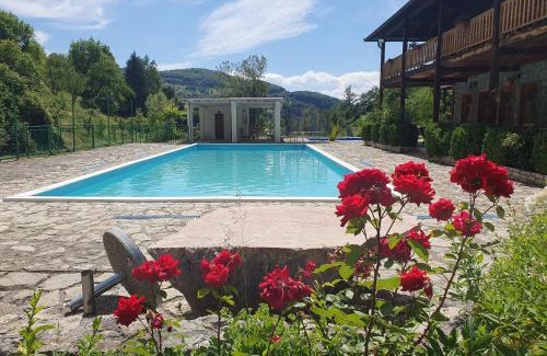 Montenegro Casa | Etno Selo VRELO & Camping