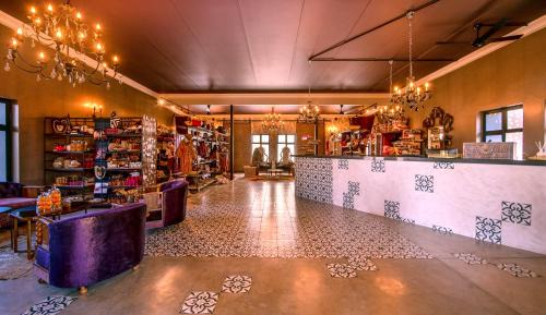 Omuthiya Cabina | Etosha King Nehale