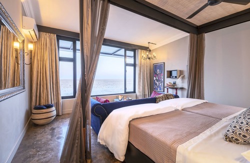 Omuthiya Cabina | Etosha King Nehale