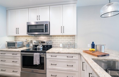 Telluride Condominio | ETTA 102- Heated Pool & Hot Tub, Easy Ski Access, Newly-Remodeled