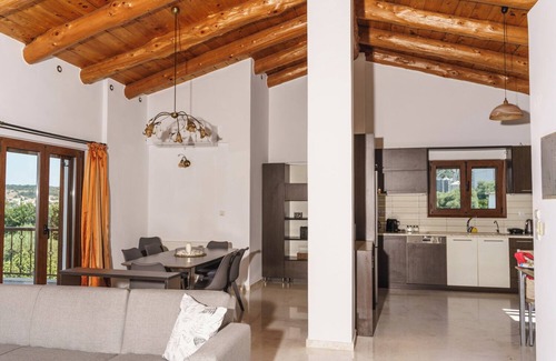 Monopari Villa | Eucalyptus Villa
