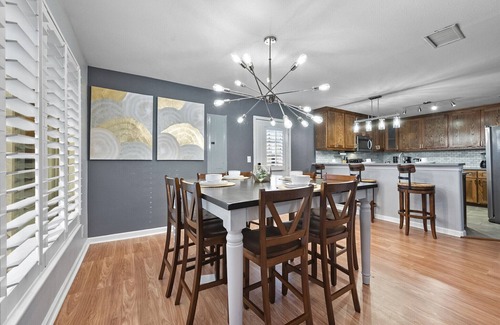 Euless Casa | Euless Oasis: 3 bed/3.5 bath home near DFW Airport