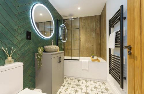 Staple Hill Apartamento | Euphorbia - 1 Bedroom Luxury Apartment by Mint Stays