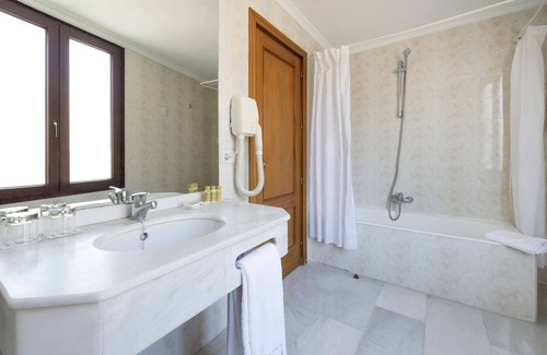 La Catedral Hotel | Eurostars Maimónides Hotel