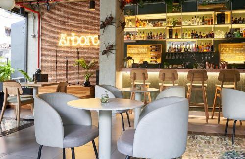 Laureles Hotel | Eutopiq Hotel