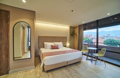 Laureles Hotel | Eutopiq Hotel