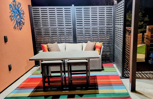 San Ramon Casa | EV Charger, High-speed Internet, 3 Br 2 Bth stylish Dublin remodeled townhome.
