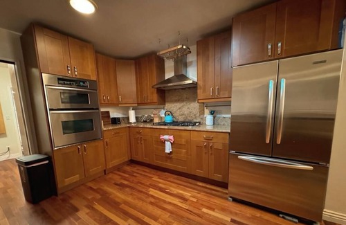 Venice Casa | EV Charger Ready! Fabulous Indiana 4B3B Home