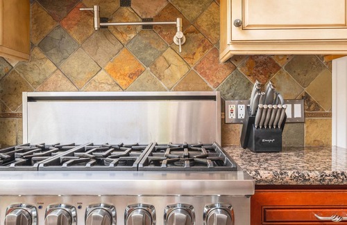 Viewpoint Casa | EV Charger Walk to Lake/ Minutes from Marymoor/Downtown/Seattle