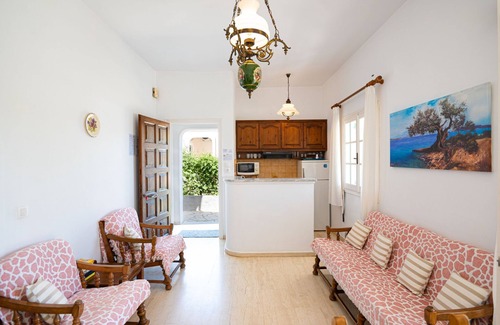 Agios Stefanos Apartamento | Evanna House in Saint Stephanos