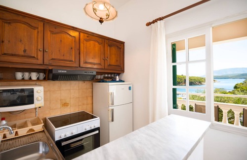 Agios Stefanos Apartamento | Evanna House in Saint Stephanos