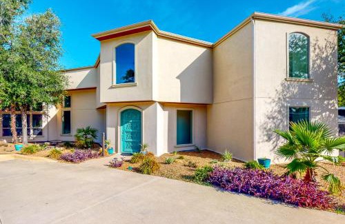 Lake Bridgeport Casa | Evans Eden