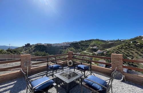 El Borge Chalet De Esquí | Evans Realty BQ Casa Vallejo & Jacuzzi & BBQ & Vistas