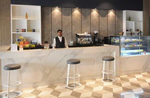 Gomti Nagar Apartamento | Evanthe Hotel