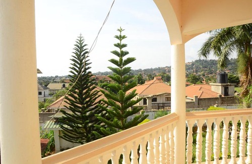 Entebbe Hotel | Evary Hotel