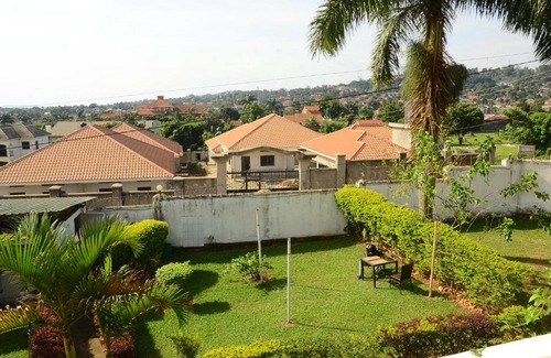 Entebbe Hotel | Evary Hotel