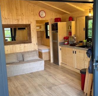 Clermont-l'Herault Chalet De Esquí | Evasion en cabane en bois proche du lac du Salagou entourée de nature