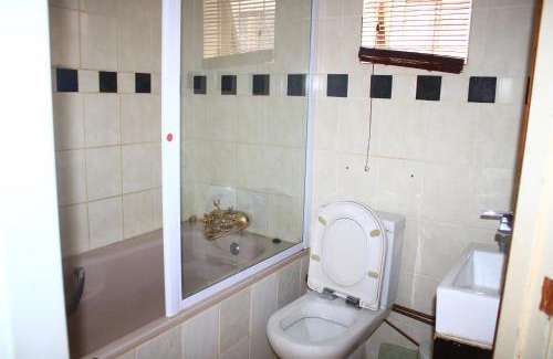 Soshanguve Cama Y Desayuno | EvehomeStay B&B