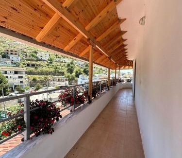 Qafe e Gjashtes Casa | Evelina Ernild Rooms