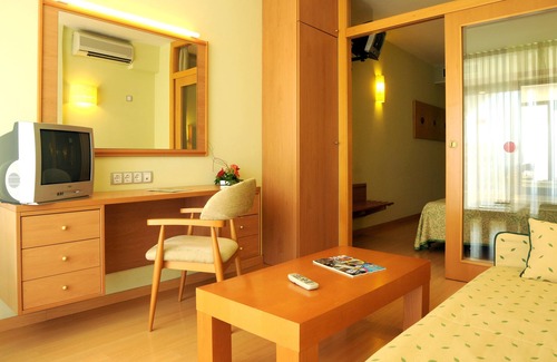 Lloret de Mar Hotel | Evenia Olympic Suites