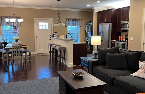 Auburn Condominio | Event Day Condo 5 blocks to Auburn stadium/arena