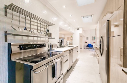 Aventura Casa | Events Welcome 5b3b Home w Pool Hot Tub BBQ
