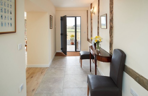 Eaton Mascott Cabaña | Evenwood Granary - a stunning barn conversion that sleeps 4 guests