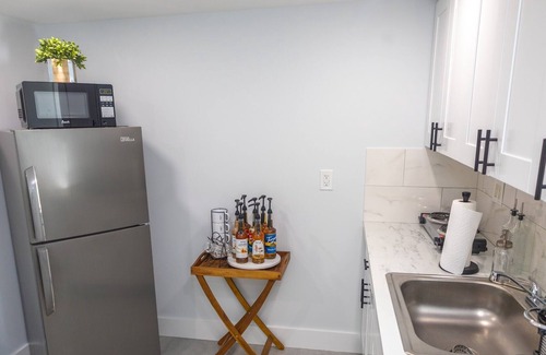 Tamiami Casa | Ever After Retreat - 5 min from Kendall Hospital