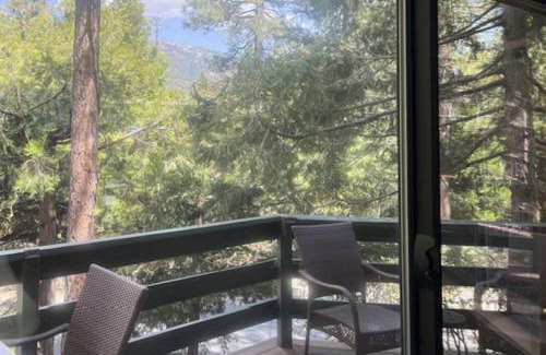 Idyllwild Casa | Everett Retreat