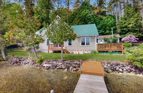 Norway Casa | Evergreen Cottage