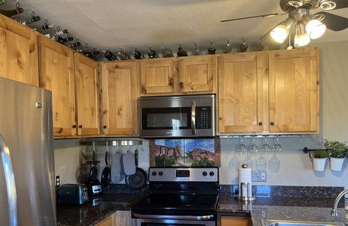 Evergreen Condominio | Evergreen Cozy Condo
