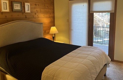 Evergreen Condominio | Evergreen Cozy Condo