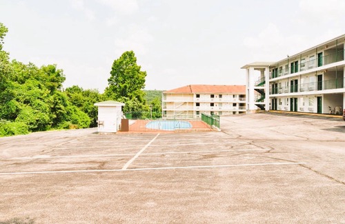 Branson Theater District Hotel | Evergreen Inn