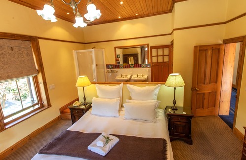 Stellenbosch Central Casa | Evergreen Manor And Spa