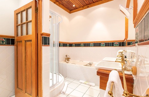 Stellenbosch Central Casa | Evergreen Manor And Spa