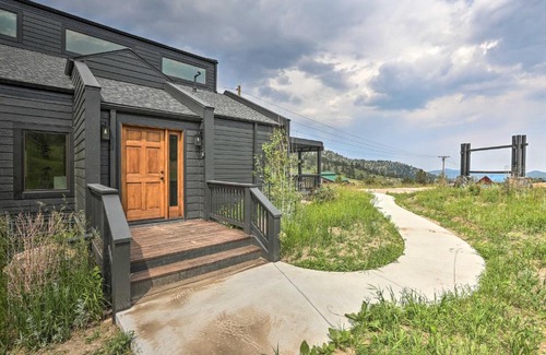 Evergreen Casa | Evergreen Mountain Duplex with Trail Access!