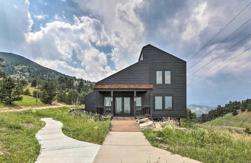 Evergreen Casa | Evergreen Mountain Duplex with Trail Access!