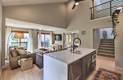 Evergreen Casa | Evergreen Mountain Duplex with Trail Access!